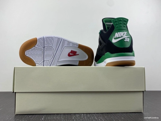 Jordan DR5415-030 Retro 4 SB 0819